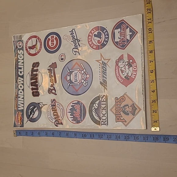 VTG 1996 MLB Various Team Window Clings(1 NWT, 1 missing 2 Clings) - Picture 11 of 13